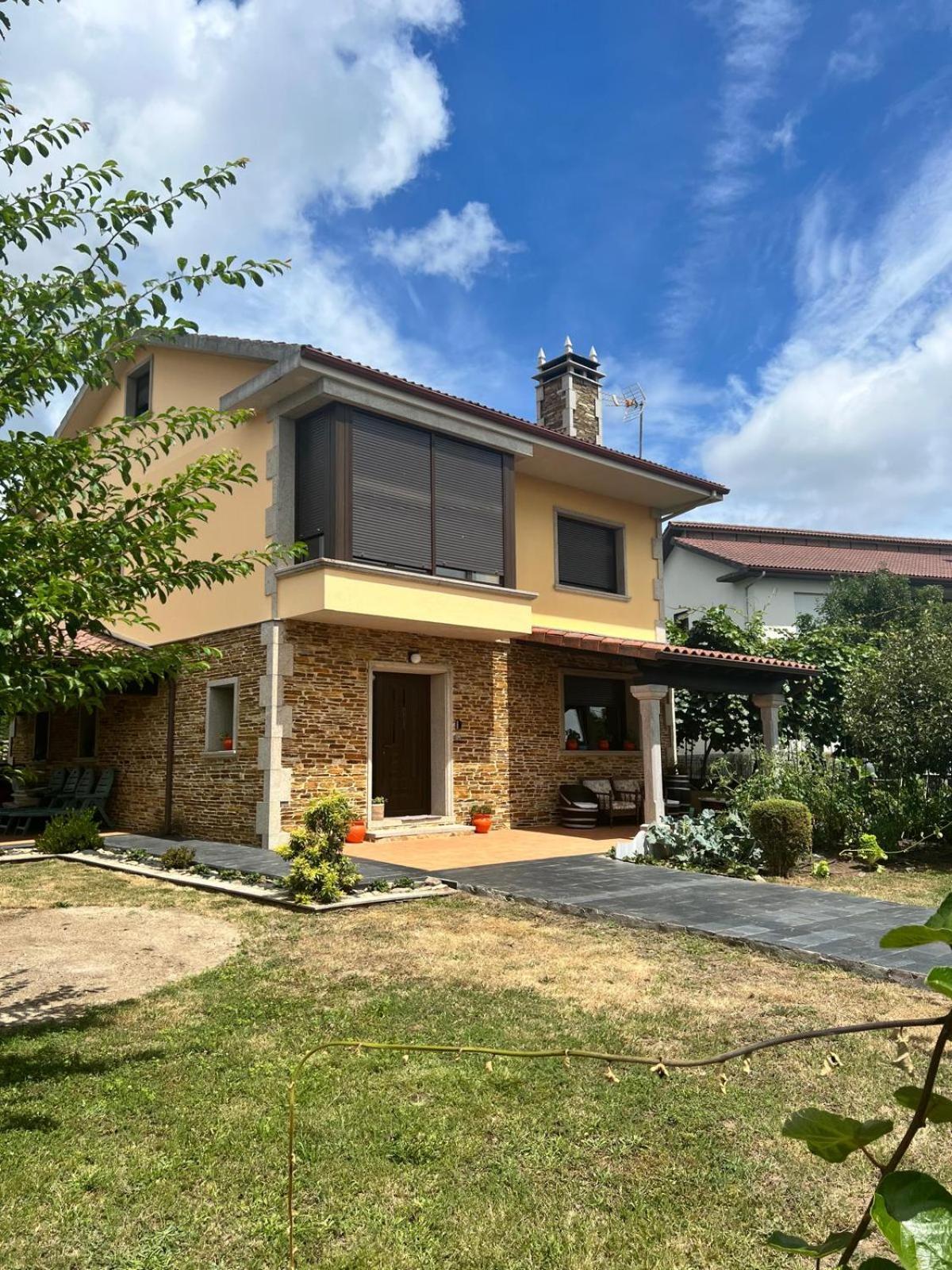 Vivienda Turistica Os Galegos En Palas De Rey Палас-де-Рей Экстерьер фото